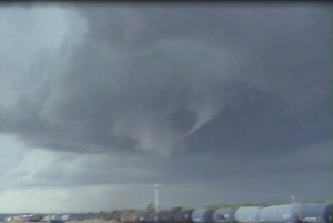 050716_tornado3_1